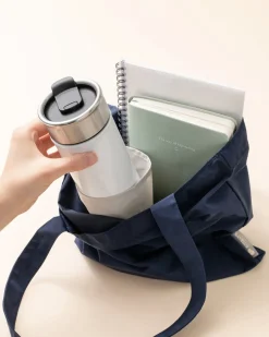 Medium Travelus Daily Shoulder Bag
