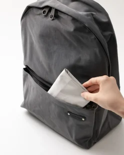 Medium Travelus Daily Shoulder Bag