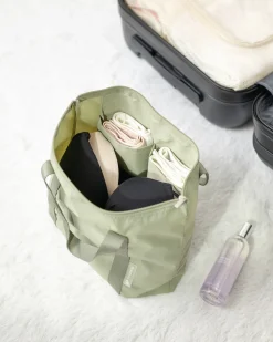 Medium Travelus Daily Tote v2