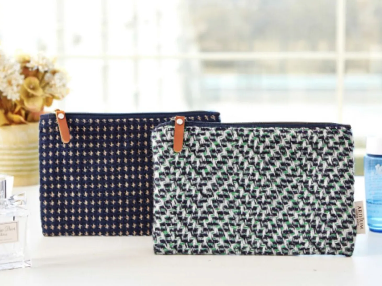 Medium Wool Flat Pouch
