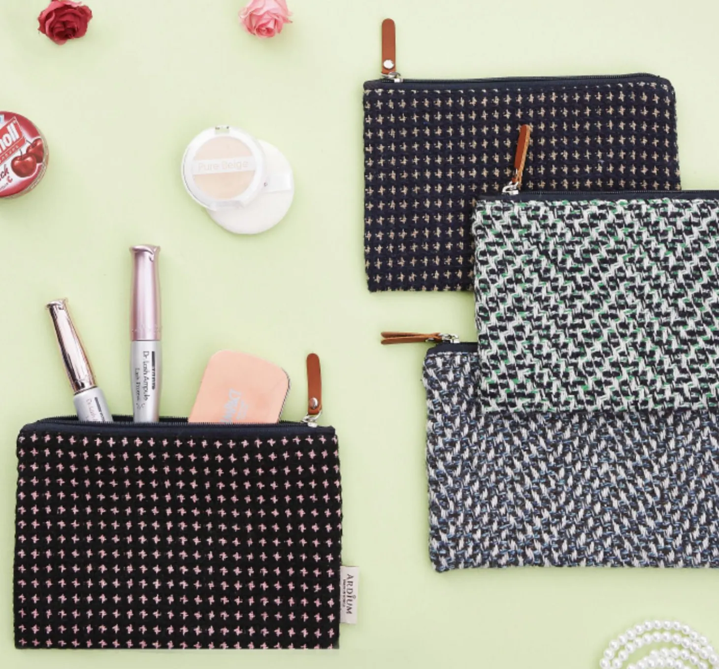 Medium Wool Flat Pouch