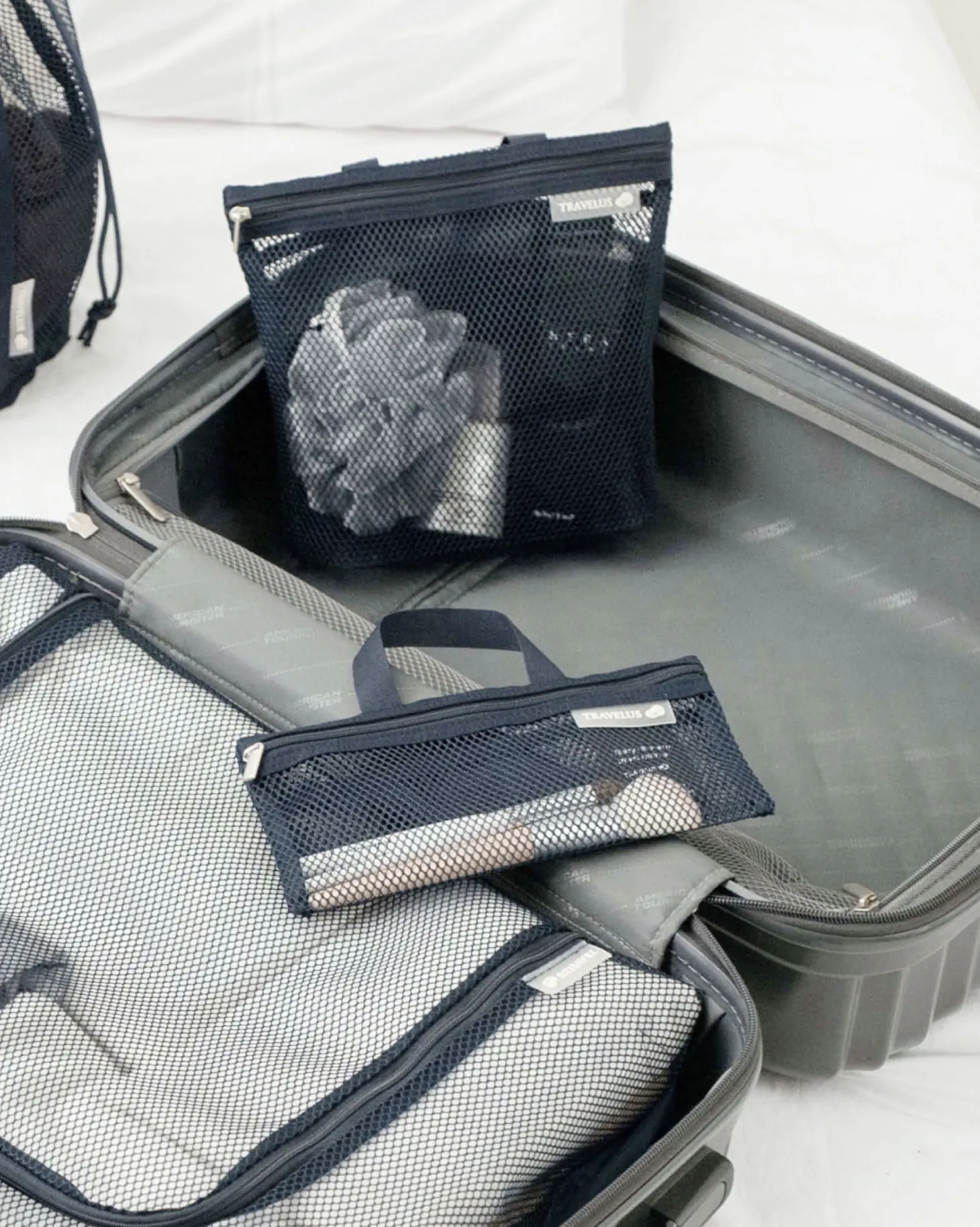 Mesh Slim Pouch v5