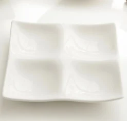 Mild White 4-Section Plate