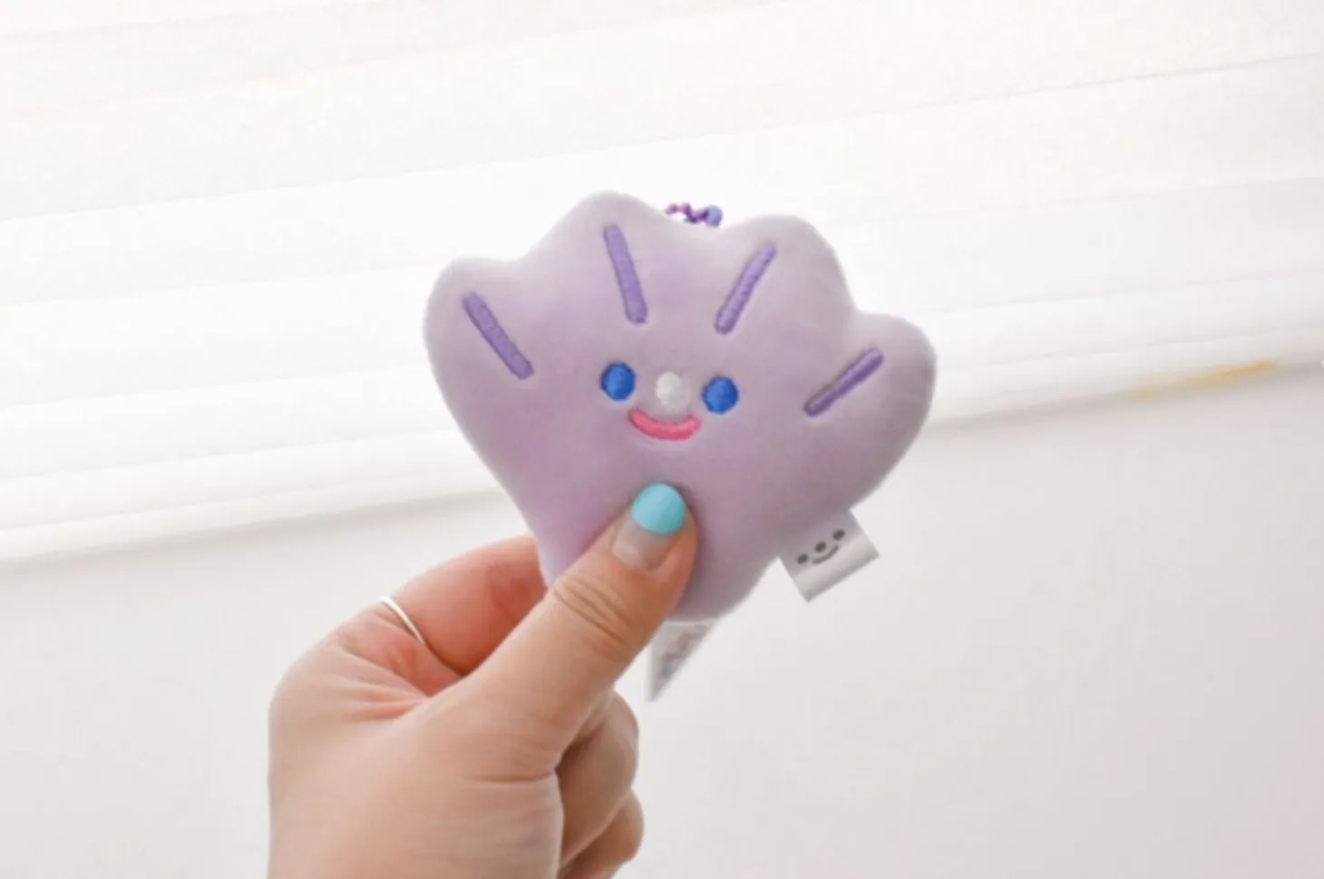 Mini Baby Clam Cushion Ball Chain