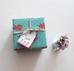 Mini Retro Gift Tag