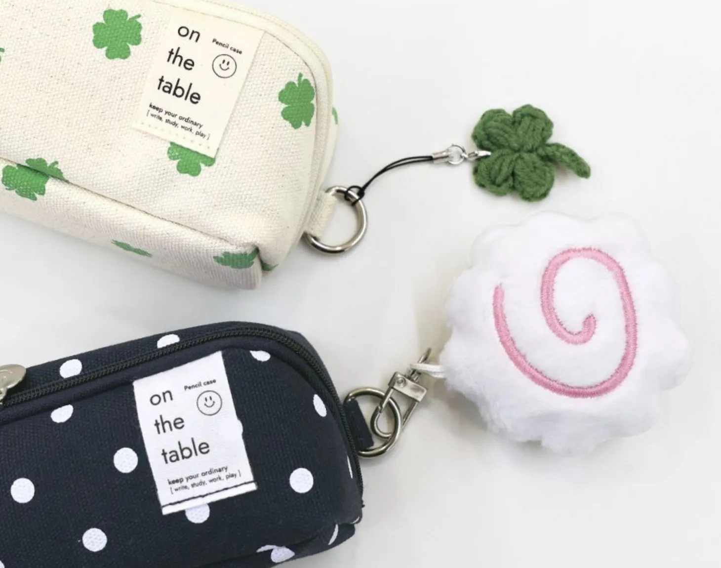 On the Table Cube Pen Pouch v2