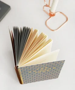 Par Un Beau Jour Monthly Planner