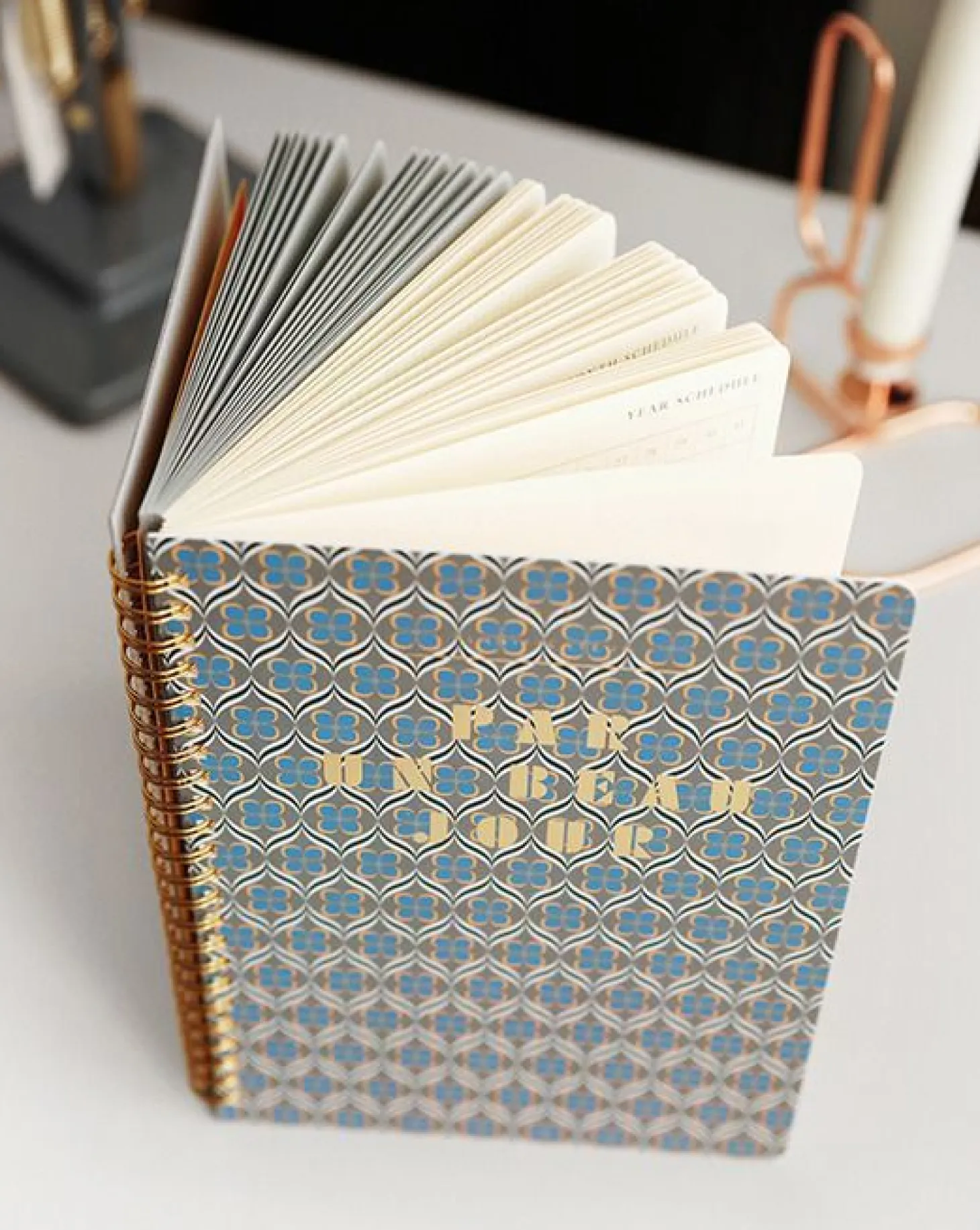 Par Un Beau Jour Monthly Planner