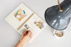 Par Un Beau Jour Monthly Planner
