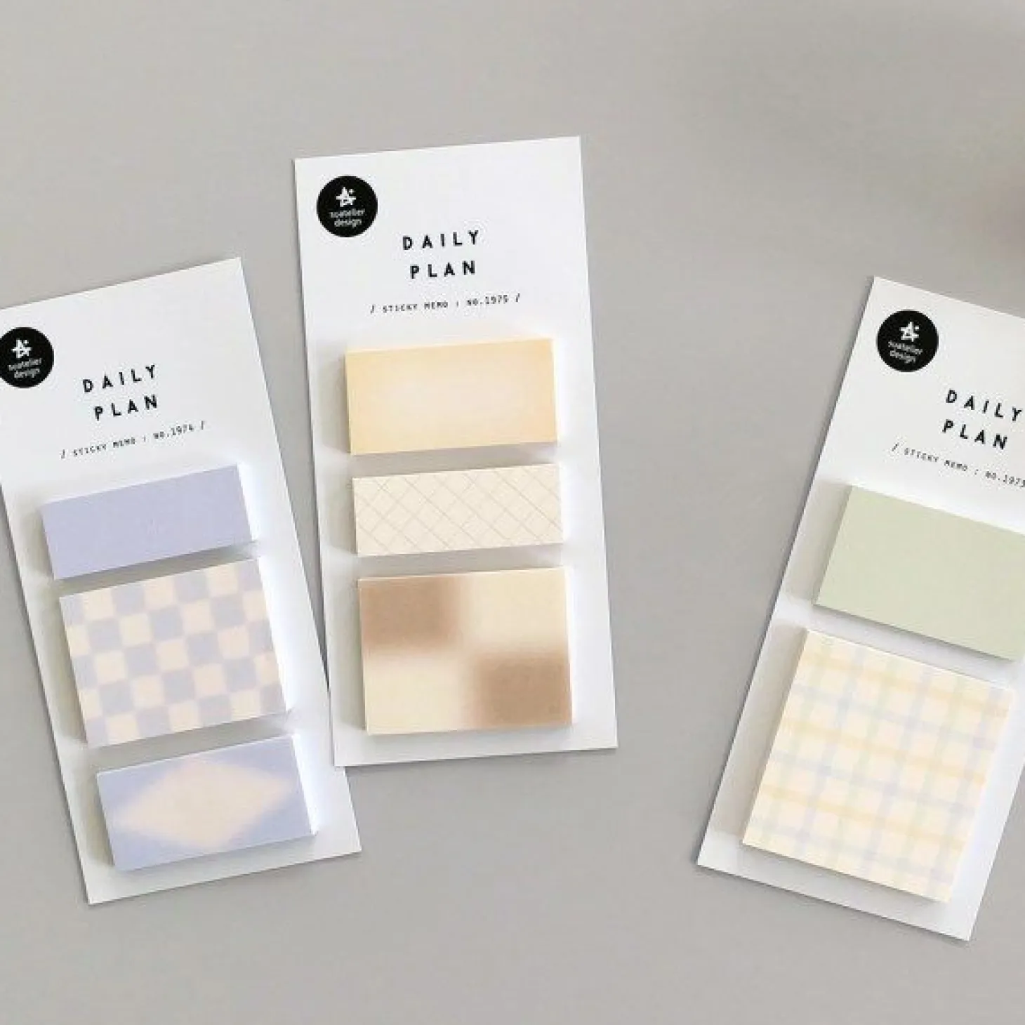 Pastel Calm Grid Sticky Note
