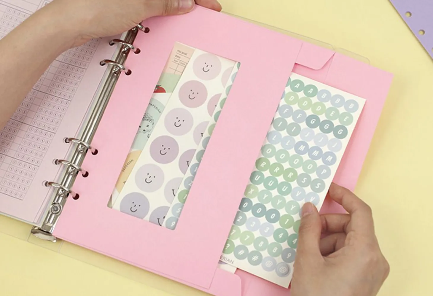 Pastel 6 Ring A5 Window Envelope