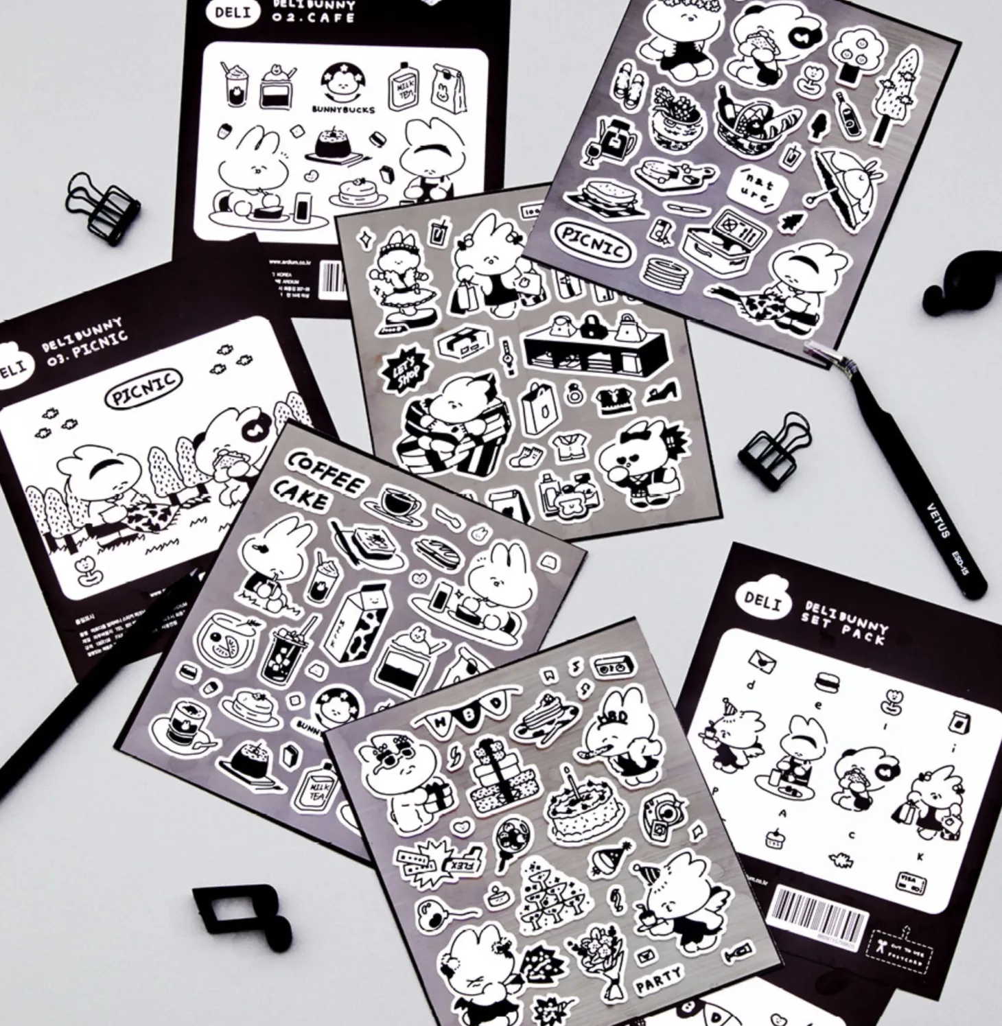 4pcs Bunny Removable Sticker Set