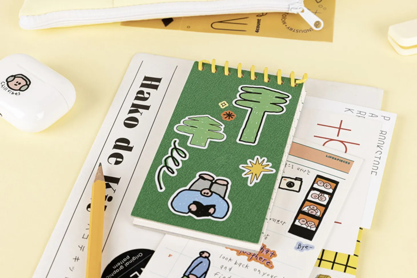 8pcs Little Things Drawing Removable Sticker Set