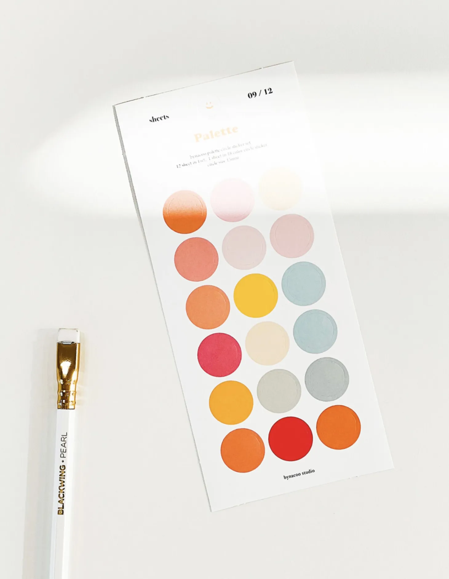 12pcs Simple Palette Round Sticker Set