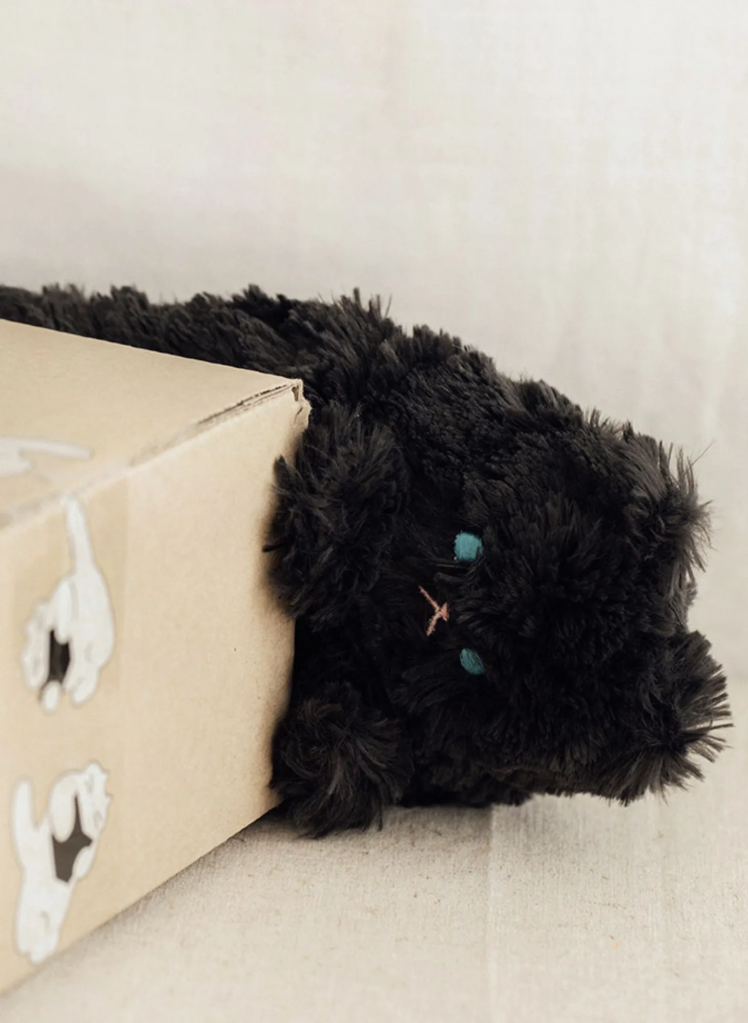 Piyo Cat Fur Zipper Clutch