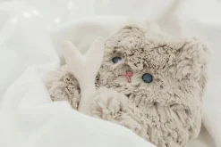 Piyo Cat Fur Zipper Clutch