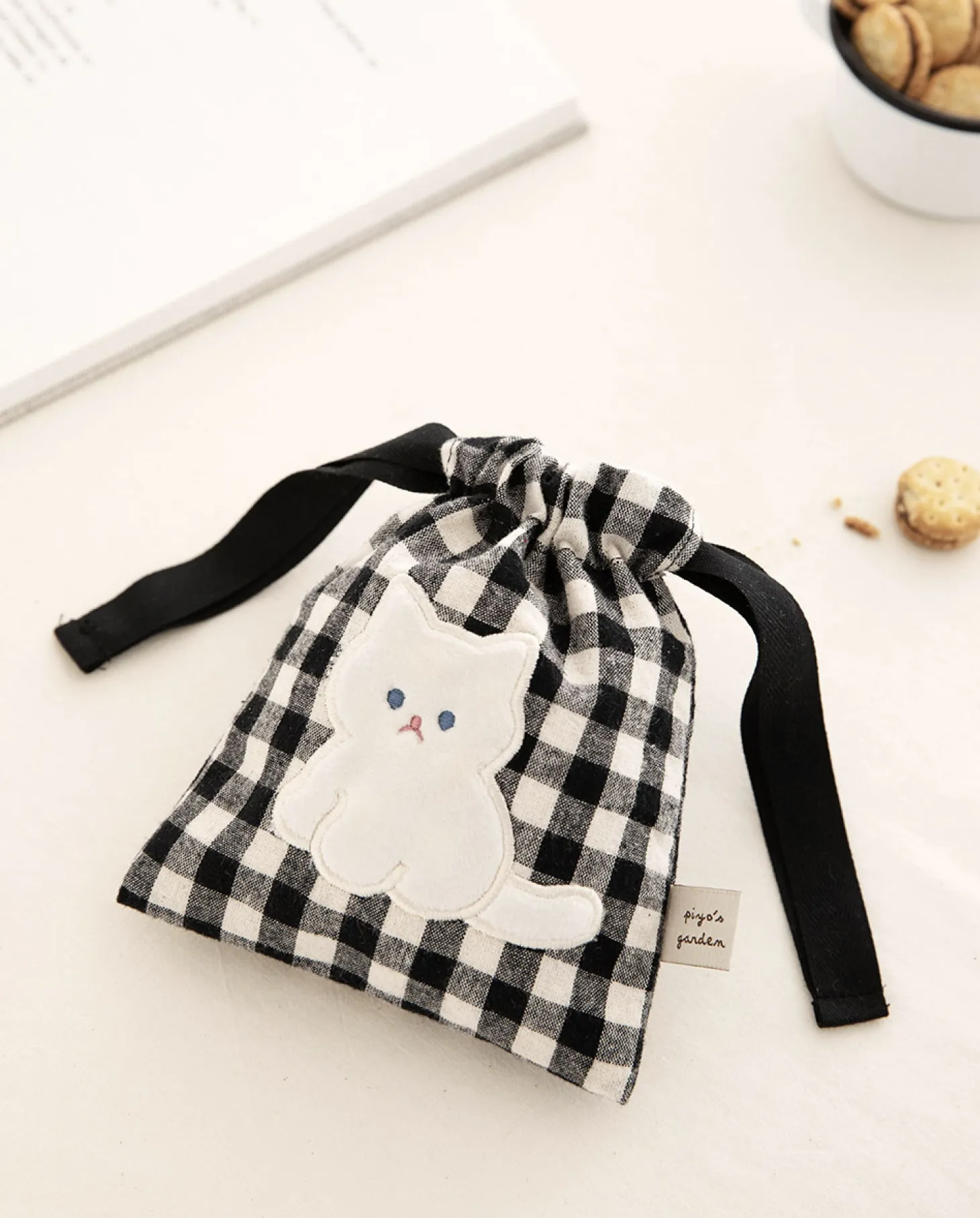 Piyo Drawstring Mini Pouch