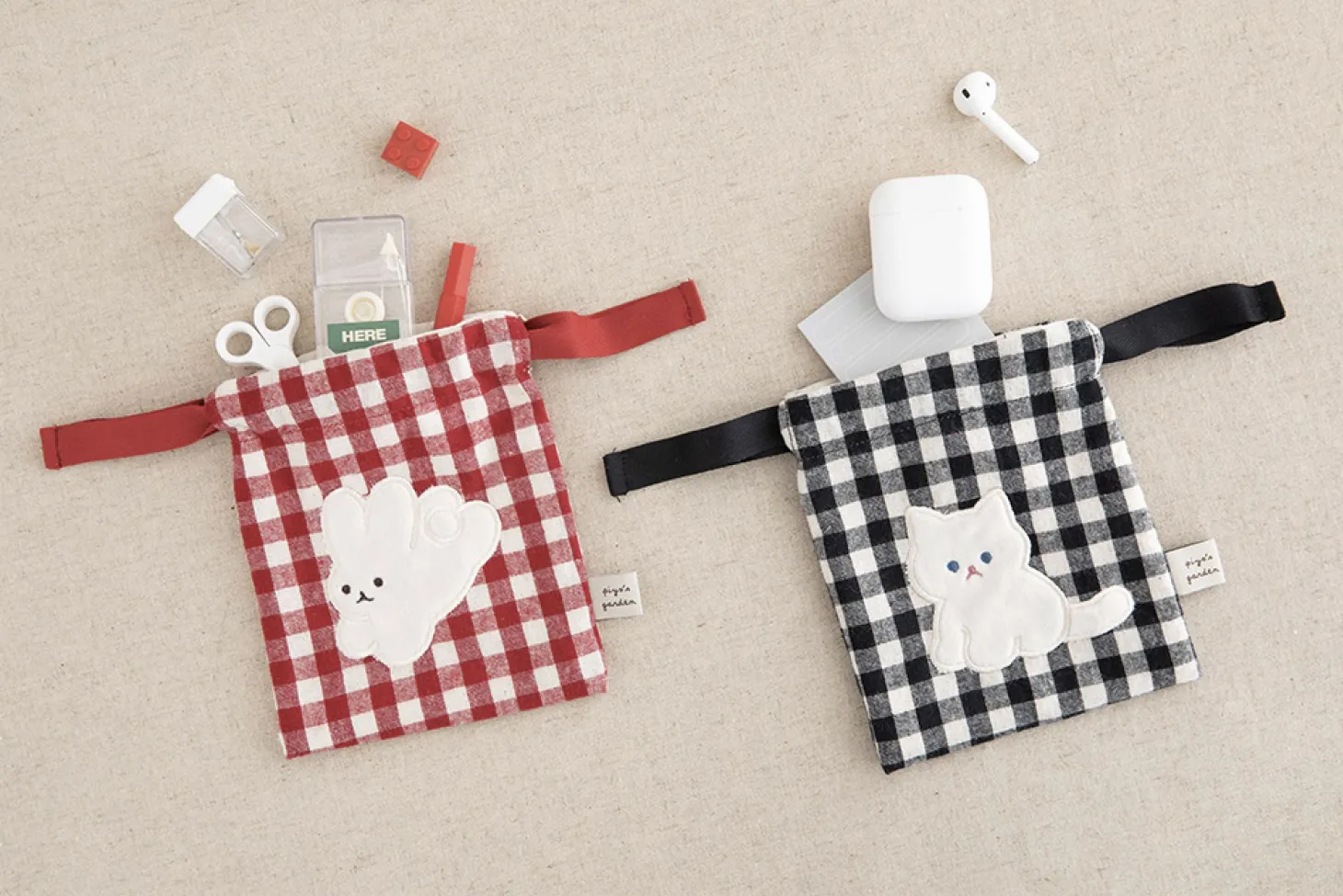 Piyo Drawstring Mini Pouch