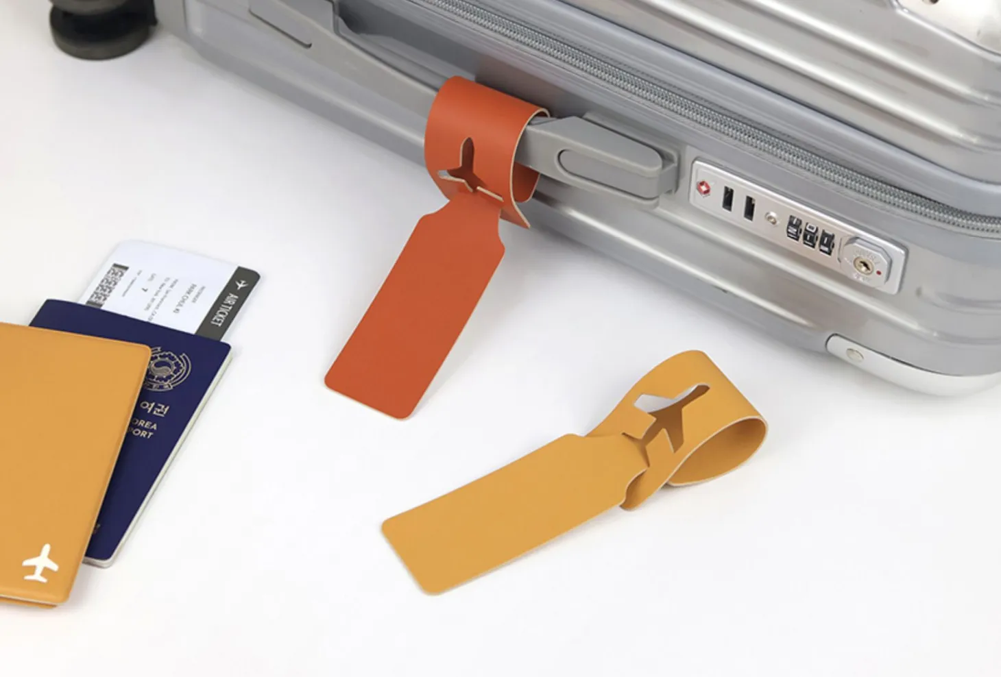 Plane Vegan Leather Luggage Tag