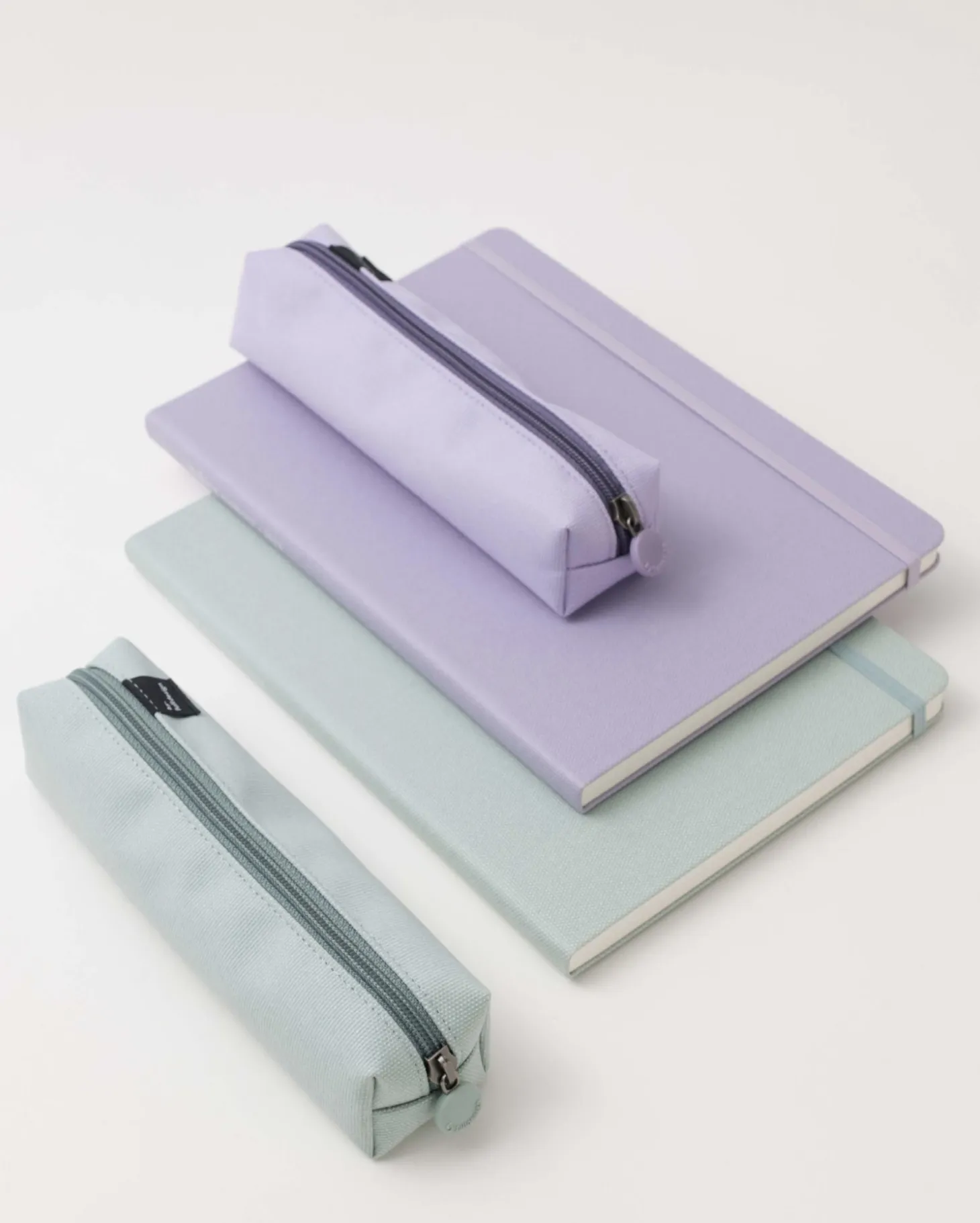 Record B5 Hardcover Plain Notebook