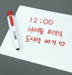 Retractable Whiteboard Marker