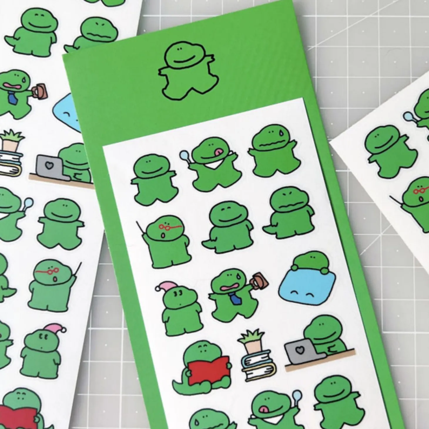 RoomRoom Bear Sticker v16