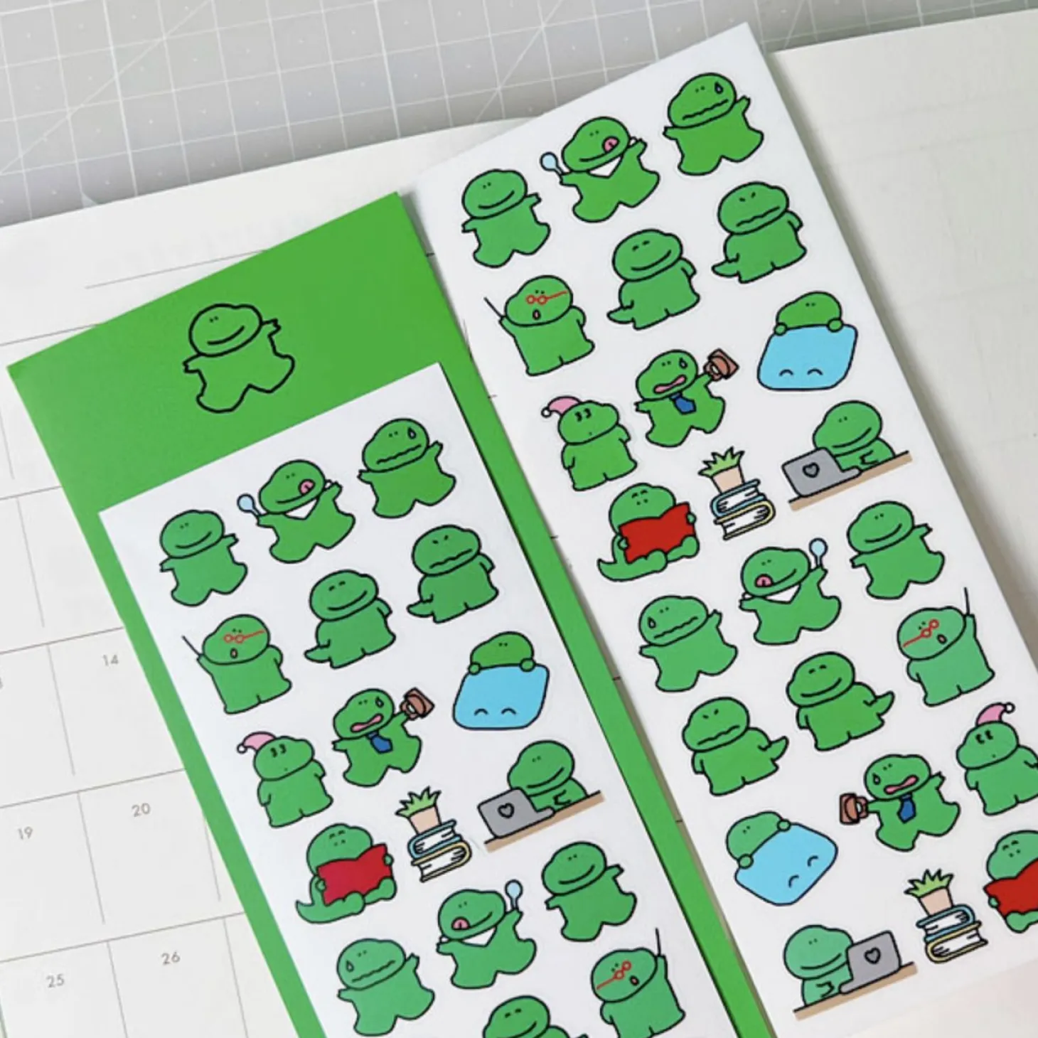 RoomRoom Bear Sticker v16