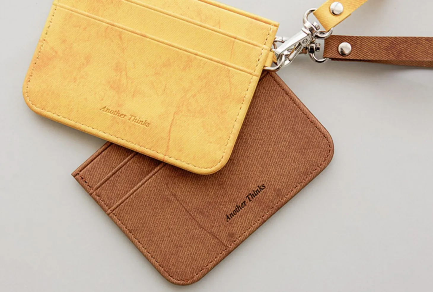 Simple Ash Strap Card Pocket