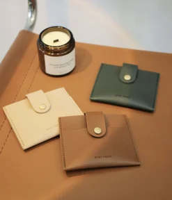 Simple Button Half Wallet