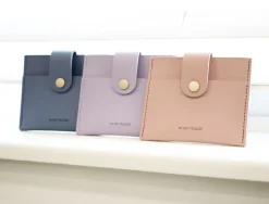 Simple Button Half Wallet
