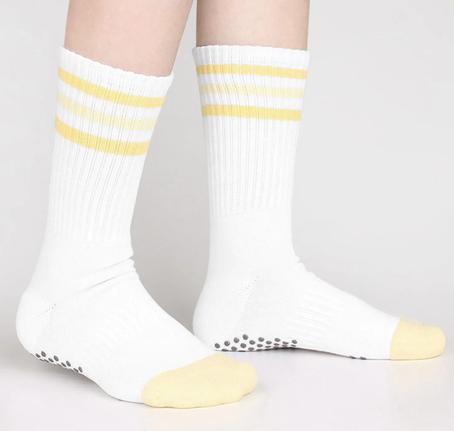 Simple Non-slip Athletic Crew Socks