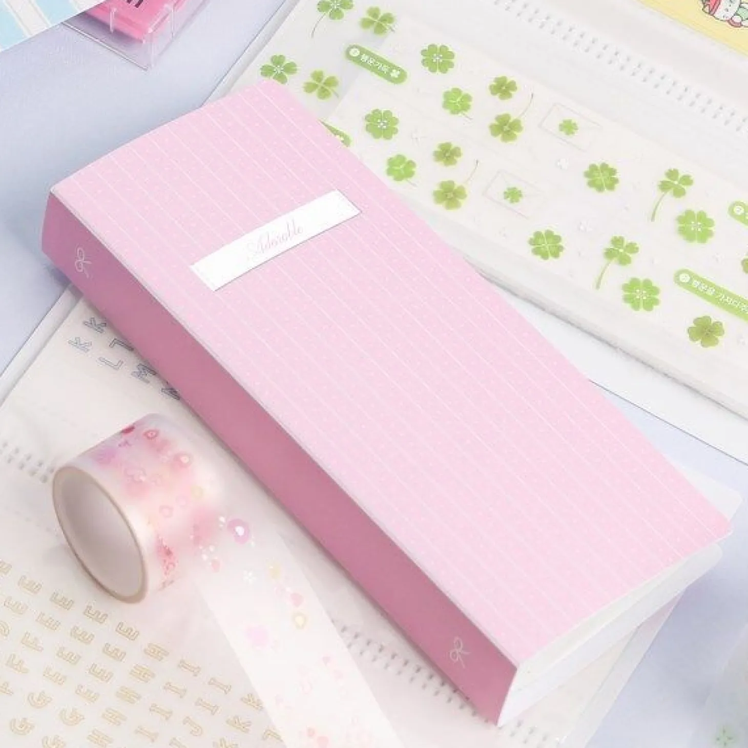 Small Adorable Kiss Cut Tape Binder