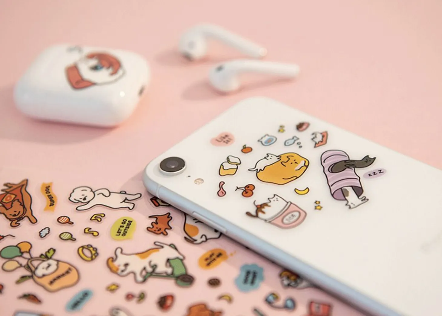 Small Friends Removable Sticker