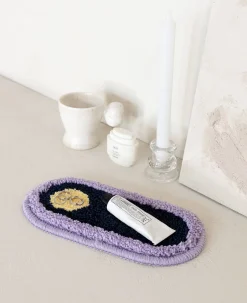 Small Life & Pieces Point Rug