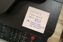 Small Voyage Sticky Note