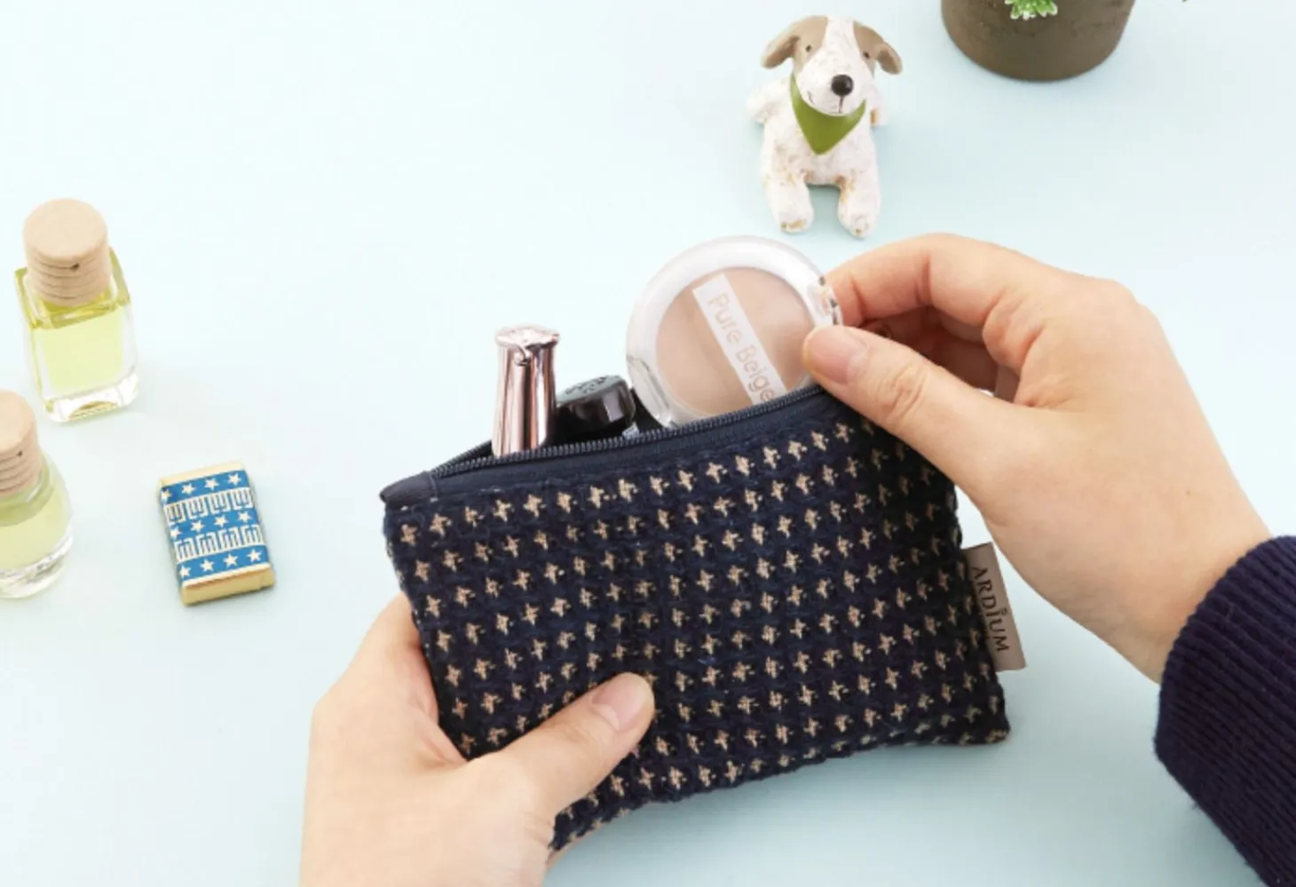 Small Wool Flat Pouch