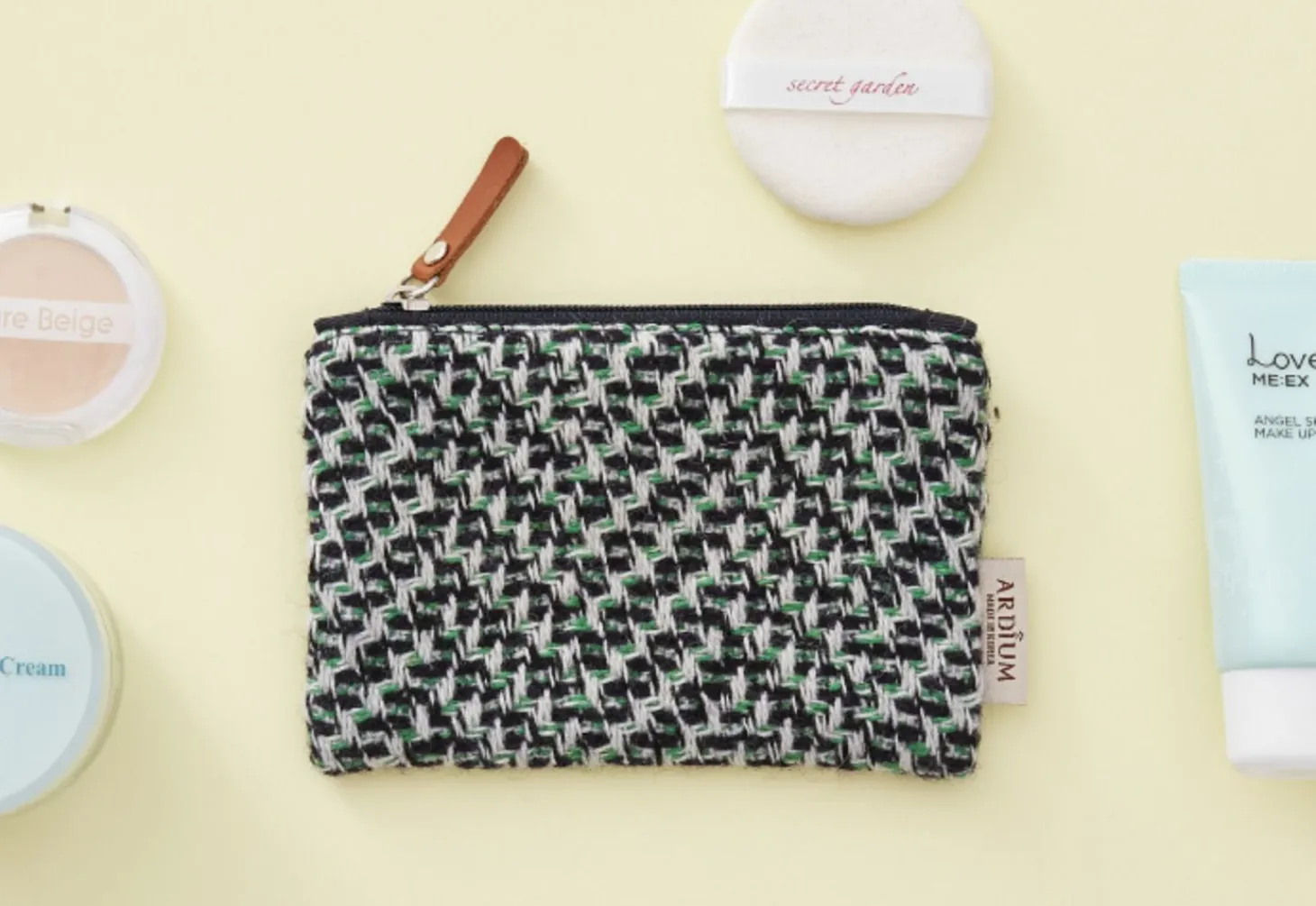 Small Wool Flat Pouch
