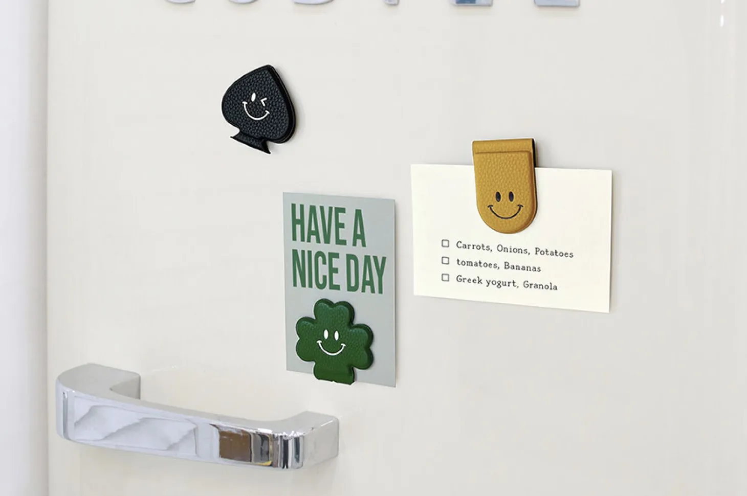 Smile Magnetic Money Clip