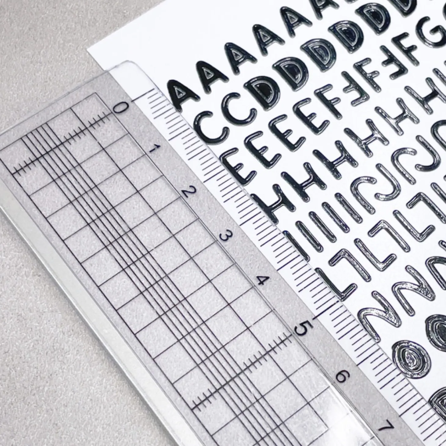 Smile Round Alphabet Slim Sticker