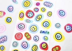 Smiling Face Petit Sticker