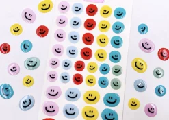 Smiling Face Petit Sticker