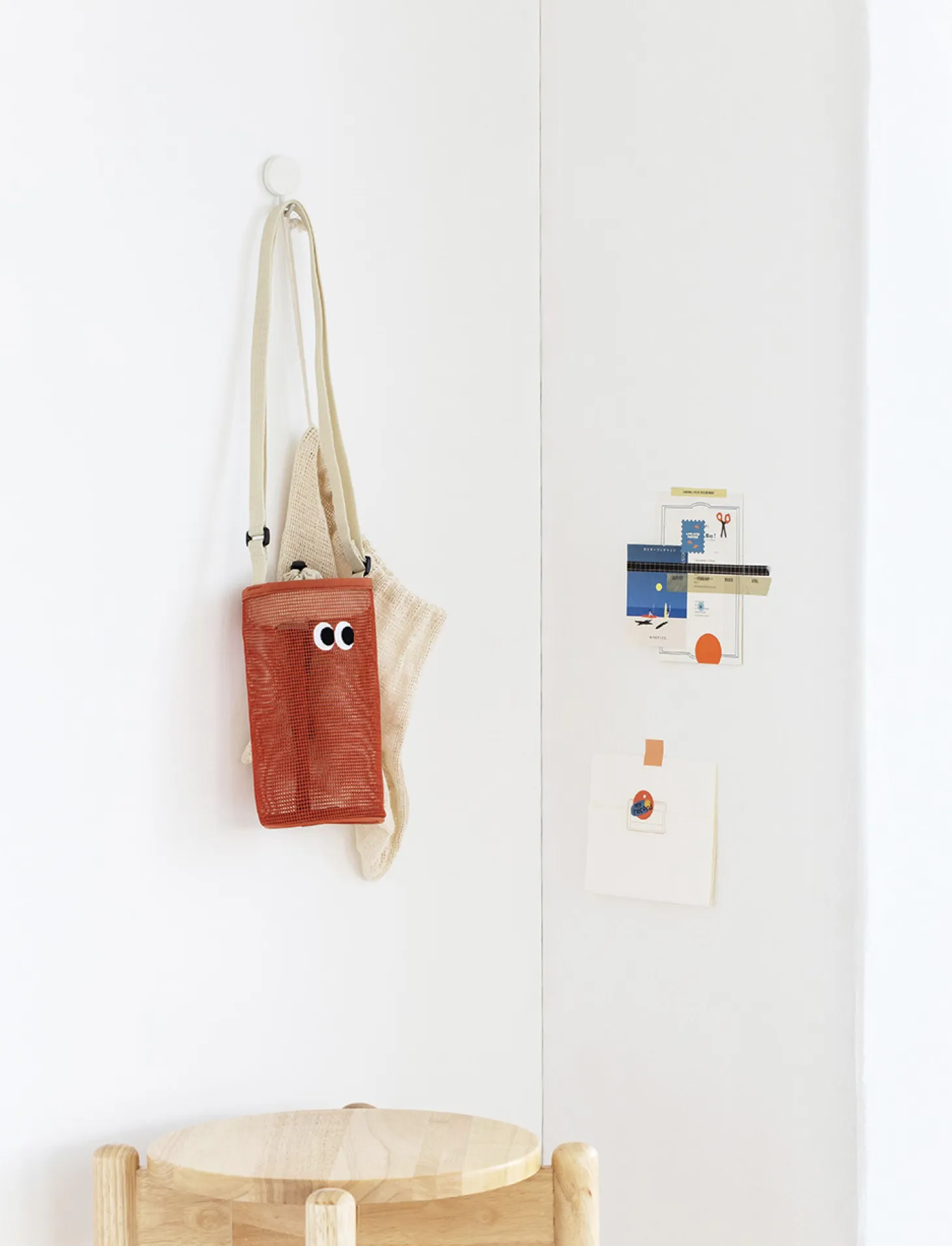 SOM SOM Drink Crossbody Bag
