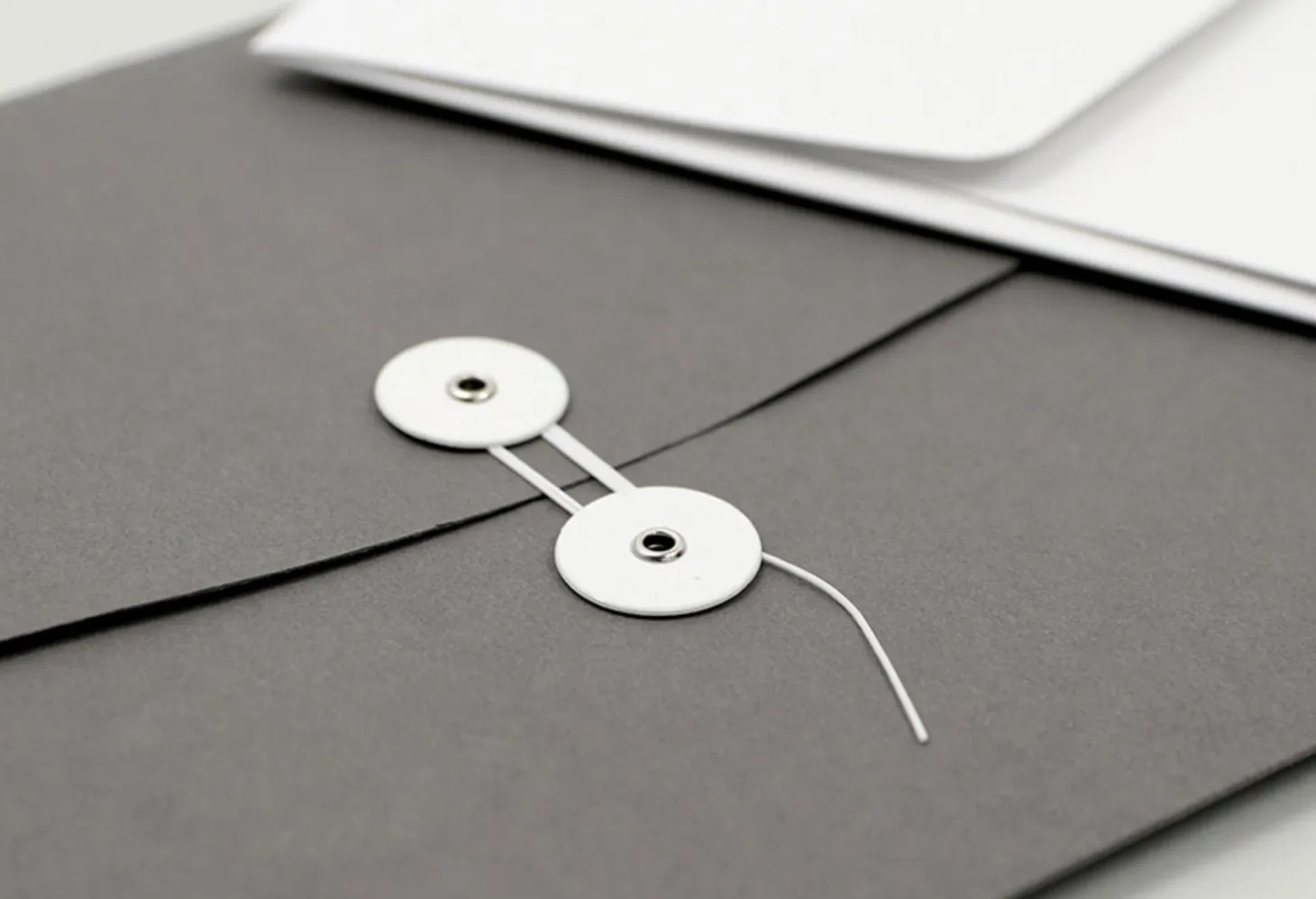 String Tie A4 Document Holder