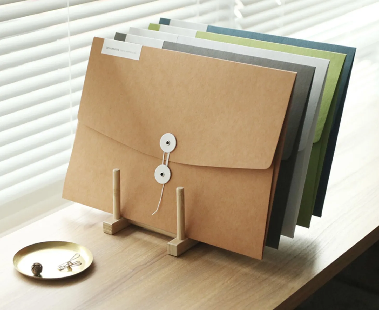 String Tie A4 Document Holder