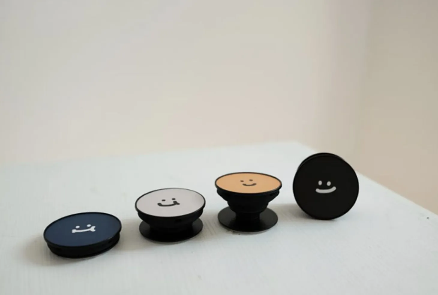 Suatelier Phone Grip v1