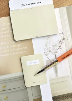 Thumbnail Foldable Book Sticky Note