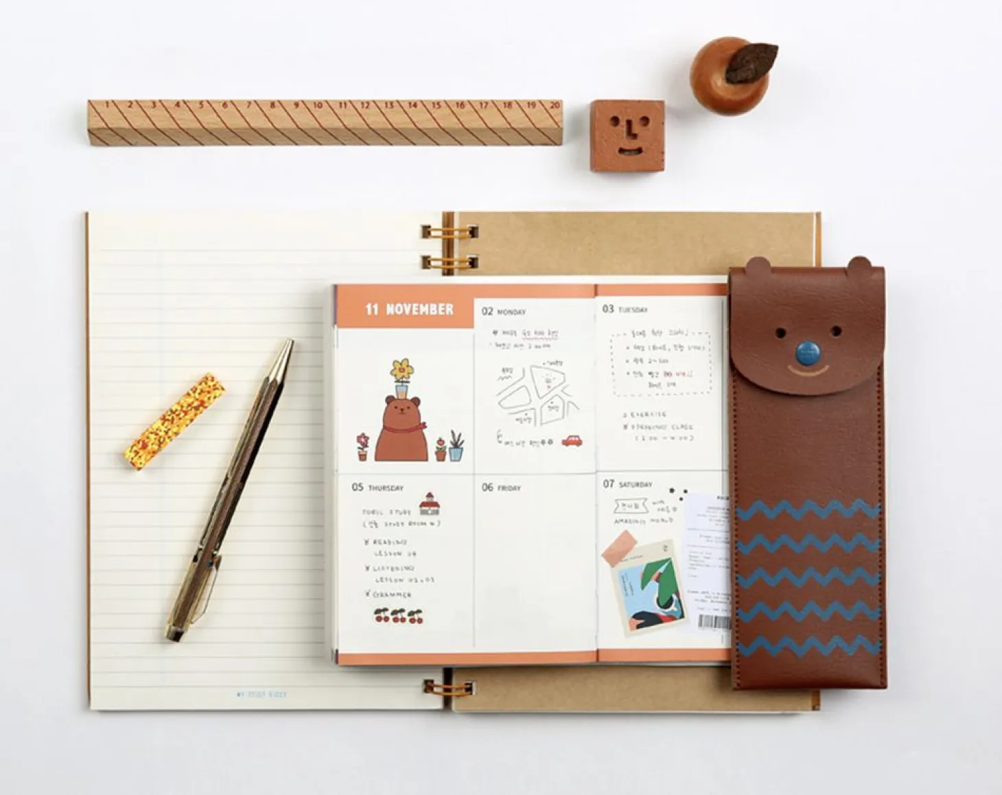 Toffeenut Attachable Leather Pen Case
