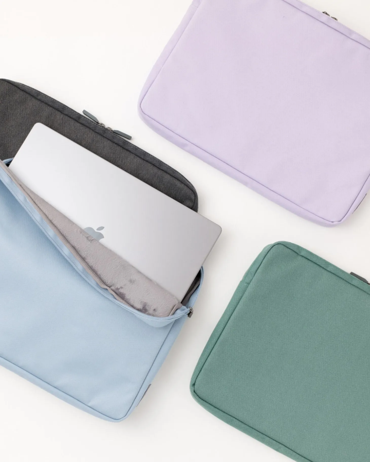 Travelus 16 in. Pouch & Screen Cloth Set