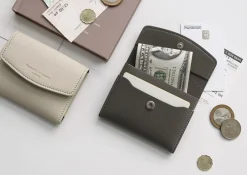Trouvaille Half Wallet
