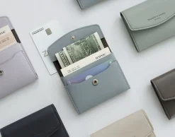 Trouvaille Half Wallet